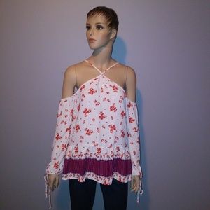 Sienna Sky‎ Could Shoulder Blouse
